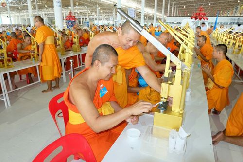 ภาพ No.24981:ประมวลภาพงานบุญวันสมาธิโลก ประจำปี 2559 ณ วัดพระธรรมกาย
