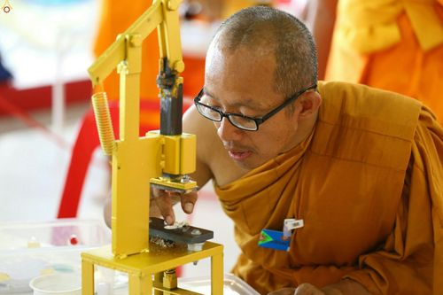 ภาพ No.24983:ประมวลภาพงานบุญวันสมาธิโลก ประจำปี 2559 ณ วัดพระธรรมกาย