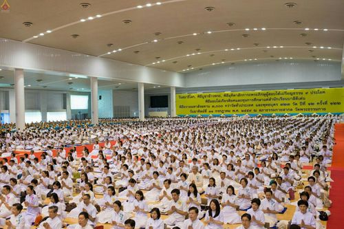ภาพ No.25020:ประมวลภาพงานบุญวันสมาธิโลก ประจำปี 2559 ณ วัดพระธรรมกาย