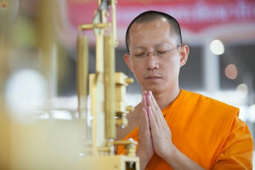 ภาพ No.25025:ประมวลภาพงานบุญวันสมาธิโลก ประจำปี 2559 ณ วัดพระธรรมกาย