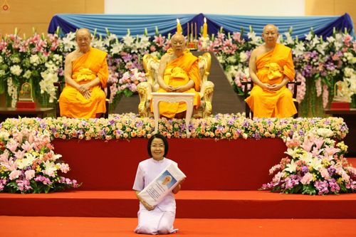 ภาพ No.25043:ประมวลภาพงานบุญวันสมาธิโลก ประจำปี 2559 ณ วัดพระธรรมกาย