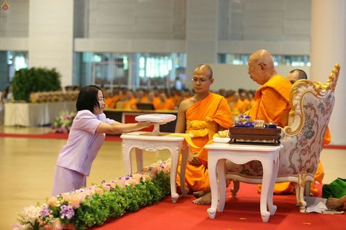 ภาพ No.25047:ประมวลภาพงานบุญวันสมาธิโลก ประจำปี 2559 ณ วัดพระธรรมกาย