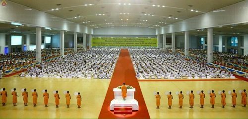 ภาพ No.25051:ประมวลภาพงานบุญวันสมาธิโลก ประจำปี 2559 ณ วัดพระธรรมกาย