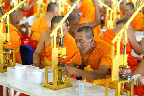 ภาพ No.25077:ประมวลภาพงานบุญวันสมาธิโลก ประจำปี 2559 ณ วัดพระธรรมกาย