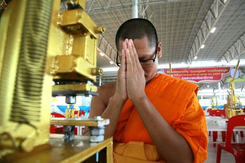 ภาพ No.25081:ประมวลภาพงานบุญวันสมาธิโลก ประจำปี 2559 ณ วัดพระธรรมกาย