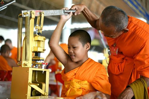 ภาพ No.25091:ประมวลภาพงานบุญวันสมาธิโลก ประจำปี 2559 ณ วัดพระธรรมกาย