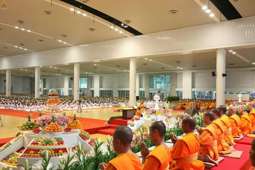 ภาพ No.25106:ประมวลภาพงานบุญวันสมาธิโลก ประจำปี 2559 ณ วัดพระธรรมกาย