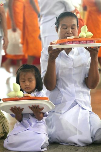ภาพ No.25111:ประมวลภาพงานบุญวันสมาธิโลก ประจำปี 2559 ณ วัดพระธรรมกาย