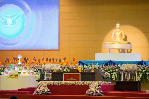 ภาพ No.25123:ประมวลภาพงานบุญวันสมาธิโลก ประจำปี 2559 ณ วัดพระธรรมกาย