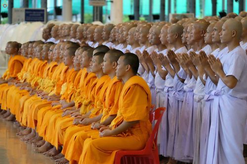 ภาพ No.25339:ประมวลภาพพิธีตัดปอยผมรุ่นบูชาธรรม 99 ปี วันครูผู้ค้นพบวิชชาธรรมกาย