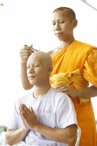 ภาพ No.25343:ประมวลภาพพิธีตัดปอยผมรุ่นบูชาธรรม 99 ปี วันครูผู้ค้นพบวิชชาธรรมกาย