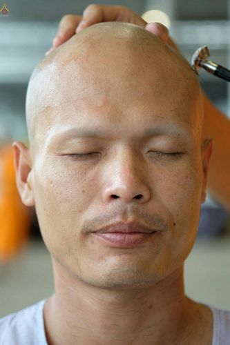 ภาพ No.25351:ประมวลภาพพิธีตัดปอยผมรุ่นบูชาธรรม 99 ปี วันครูผู้ค้นพบวิชชาธรรมกาย