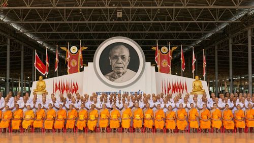 ภาพ No.25367:ประมวลภาพพิธีตัดปอยผมรุ่นบูชาธรรม 99 ปี วันครูผู้ค้นพบวิชชาธรรมกาย