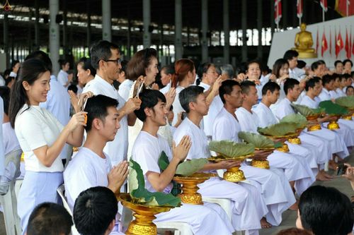 ภาพ No.25371:ประมวลภาพพิธีตัดปอยผมรุ่นบูชาธรรม 99 ปี วันครูผู้ค้นพบวิชชาธรรมกาย