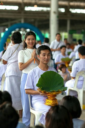 ภาพ No.25368:ประมวลภาพพิธีตัดปอยผมรุ่นบูชาธรรม 99 ปี วันครูผู้ค้นพบวิชชาธรรมกาย
