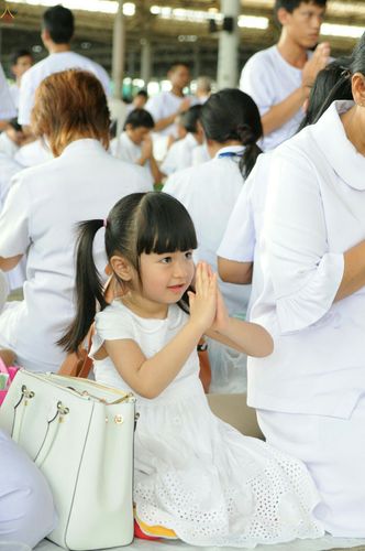 ภาพ No.25377:ประมวลภาพพิธีตัดปอยผมรุ่นบูชาธรรม 99 ปี วันครูผู้ค้นพบวิชชาธรรมกาย
