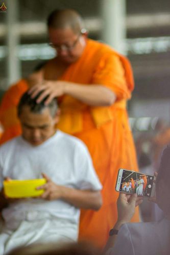 ภาพ No.25383:ประมวลภาพพิธีตัดปอยผมรุ่นบูชาธรรม 99 ปี วันครูผู้ค้นพบวิชชาธรรมกาย