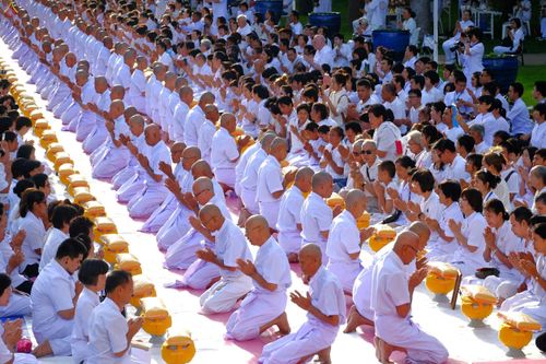 ภาพ No.25501:ประมวลภาพพิธีบรรพชาอุปสมบทรุ่นบูชาธรรม 99 ปี วันครูวิชชาธรรมกาย