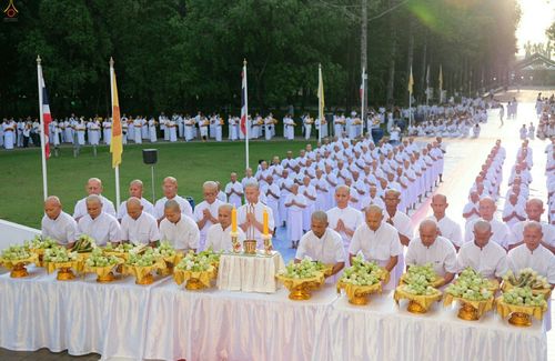 ภาพ No.25503:ประมวลภาพพิธีบรรพชาอุปสมบทรุ่นบูชาธรรม 99 ปี วันครูวิชชาธรรมกาย