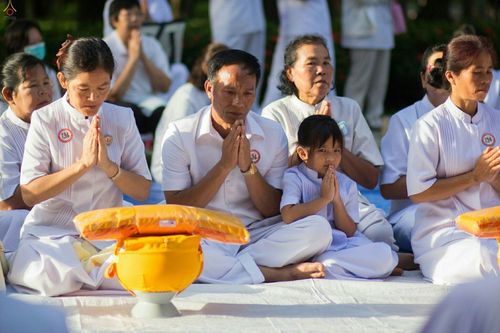 ภาพ No.25532:ประมวลภาพพิธีบรรพชาอุปสมบทรุ่นบูชาธรรม 99 ปี วันครูวิชชาธรรมกาย