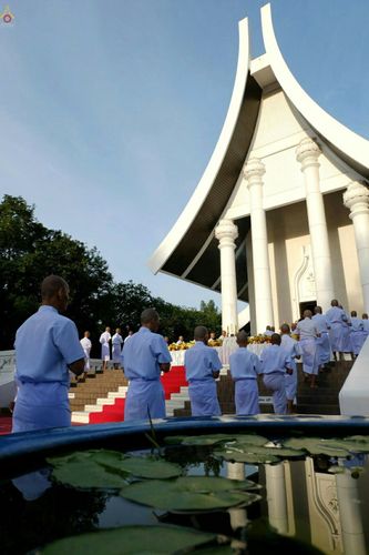 ภาพ No.25536:ประมวลภาพพิธีบรรพชาอุปสมบทรุ่นบูชาธรรม 99 ปี วันครูวิชชาธรรมกาย