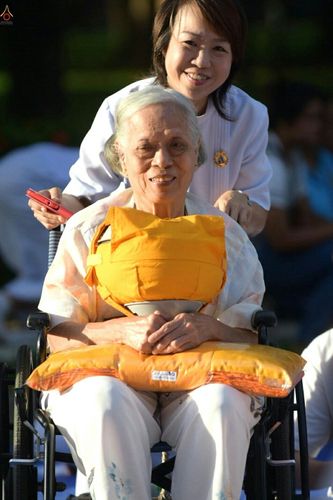 ภาพ No.25540:ประมวลภาพพิธีบรรพชาอุปสมบทรุ่นบูชาธรรม 99 ปี วันครูวิชชาธรรมกาย