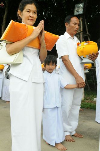 ภาพ No.25546:ประมวลภาพพิธีบรรพชาอุปสมบทรุ่นบูชาธรรม 99 ปี วันครูวิชชาธรรมกาย