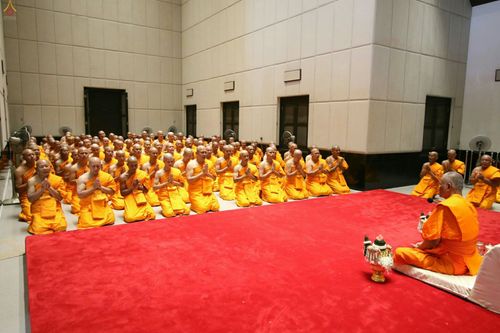 ภาพ No.25553:ประมวลภาพพิธีบรรพชาอุปสมบทรุ่นบูชาธรรม 99 ปี วันครูวิชชาธรรมกาย