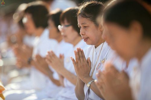 ภาพ No.25552:ประมวลภาพพิธีบรรพชาอุปสมบทรุ่นบูชาธรรม 99 ปี วันครูวิชชาธรรมกาย