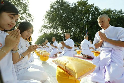 ภาพ No.25570:ประมวลภาพพิธีบรรพชาอุปสมบทรุ่นบูชาธรรม 99 ปี วันครูวิชชาธรรมกาย