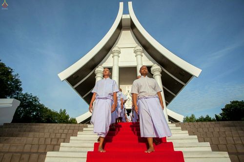 ภาพ No.25575:ประมวลภาพพิธีบรรพชาอุปสมบทรุ่นบูชาธรรม 99 ปี วันครูวิชชาธรรมกาย