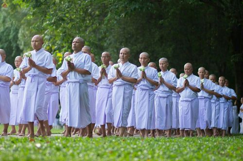 ภาพ No.25576:ประมวลภาพพิธีบรรพชาอุปสมบทรุ่นบูชาธรรม 99 ปี วันครูวิชชาธรรมกาย