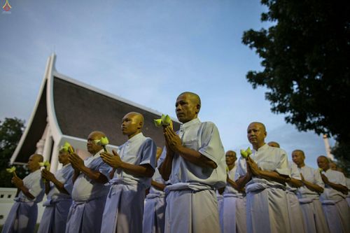 ภาพ No.25578:ประมวลภาพพิธีบรรพชาอุปสมบทรุ่นบูชาธรรม 99 ปี วันครูวิชชาธรรมกาย