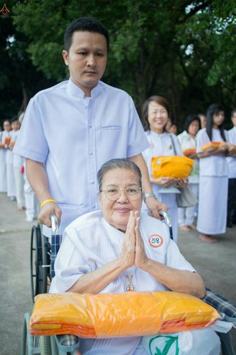 ภาพ No.25593:ประมวลภาพพิธีบรรพชาอุปสมบทรุ่นบูชาธรรม 99 ปี วันครูวิชชาธรรมกาย
