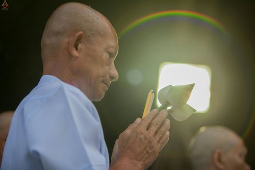 ภาพ No.25598:ประมวลภาพพิธีบรรพชาอุปสมบทรุ่นบูชาธรรม 99 ปี วันครูวิชชาธรรมกาย