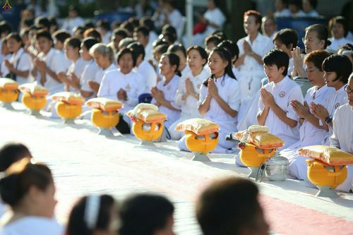 ภาพ No.25607:ประมวลภาพพิธีบรรพชาอุปสมบทรุ่นบูชาธรรม 99 ปี วันครูวิชชาธรรมกาย