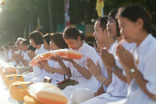 ภาพ No.25611:ประมวลภาพพิธีบรรพชาอุปสมบทรุ่นบูชาธรรม 99 ปี วันครูวิชชาธรรมกาย
