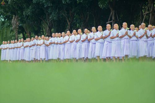 ภาพ No.25617:ประมวลภาพพิธีบรรพชาอุปสมบทรุ่นบูชาธรรม 99 ปี วันครูวิชชาธรรมกาย