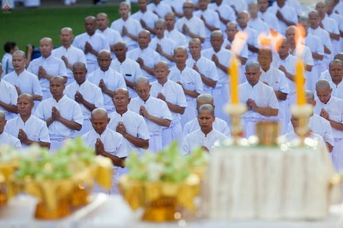 ภาพ No.25633:ประมวลภาพพิธีบรรพชาอุปสมบทรุ่นบูชาธรรม 99 ปี วันครูวิชชาธรรมกาย