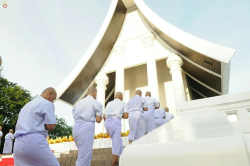 ภาพ No.25643:ประมวลภาพพิธีบรรพชาอุปสมบทรุ่นบูชาธรรม 99 ปี วันครูวิชชาธรรมกาย