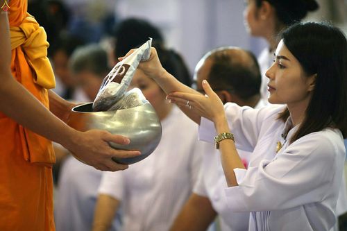 ภาพ No.25652:ประมวลภาพ 99 ปี วันครูผู้ค้นพบวิชชาธรรมกาย