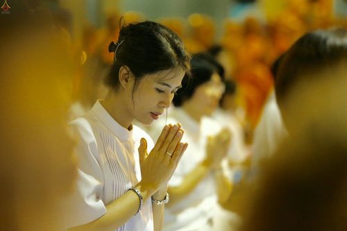 ภาพ No.25654:ประมวลภาพ 99 ปี วันครูผู้ค้นพบวิชชาธรรมกาย