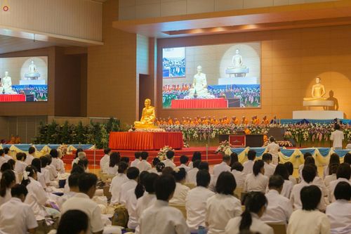 ภาพ No.25673:ประมวลภาพ 99 ปี วันครูผู้ค้นพบวิชชาธรรมกาย