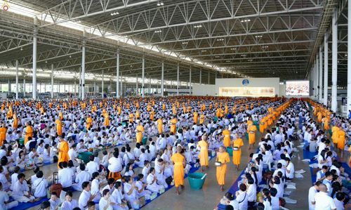 ภาพ No.25718:ประมวลภาพ 99 ปี วันครูผู้ค้นพบวิชชาธรรมกาย