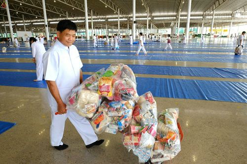 ภาพ No.25725:ประมวลภาพ 99 ปี วันครูผู้ค้นพบวิชชาธรรมกาย