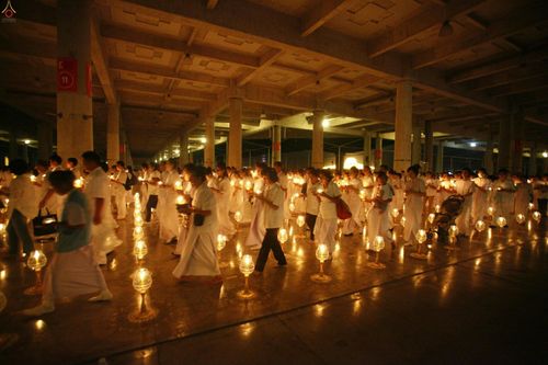 ภาพ No.25741:ประมวลภาพ 99 ปี วันครูผู้ค้นพบวิชชาธรรมกาย