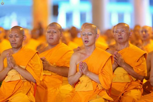 ภาพ No.25743:ประมวลภาพ 99 ปี วันครูผู้ค้นพบวิชชาธรรมกาย