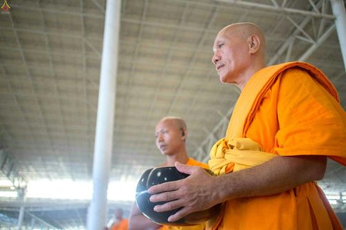 ภาพ No.25747:ประมวลภาพ 99 ปี วันครูผู้ค้นพบวิชชาธรรมกาย