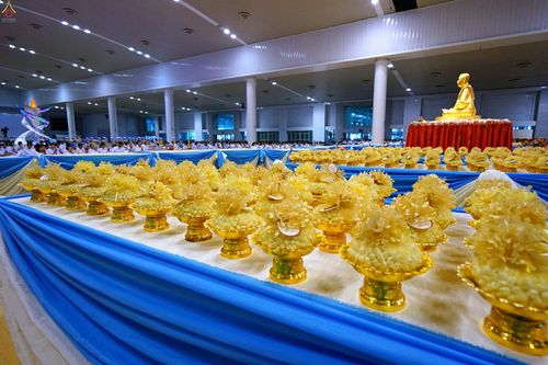 ภาพ No.25779:ประมวลภาพ 99 ปี วันครูผู้ค้นพบวิชชาธรรมกาย