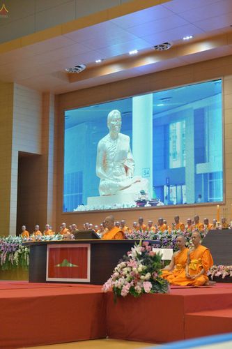 ภาพ No.25780:ประมวลภาพ 99 ปี วันครูผู้ค้นพบวิชชาธรรมกาย